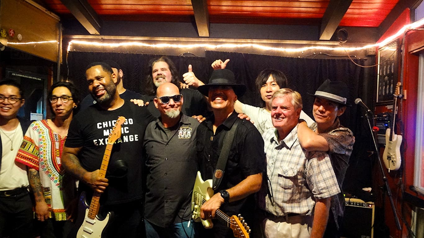 ギタリスト：Roy（ロイ）